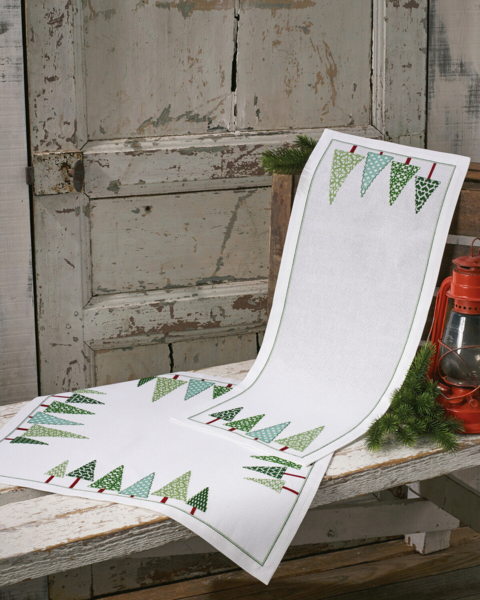 Zestaw do haftu Choinki w rzędzie 28 x 74 cm