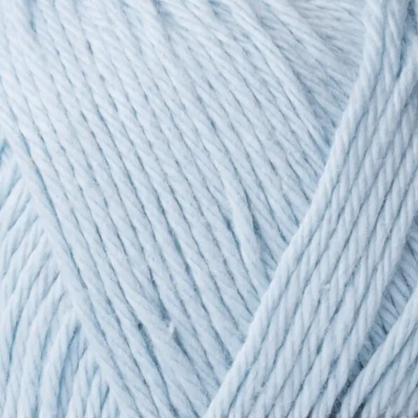 Yarn and Colors Favorite 063 lodowy błękit