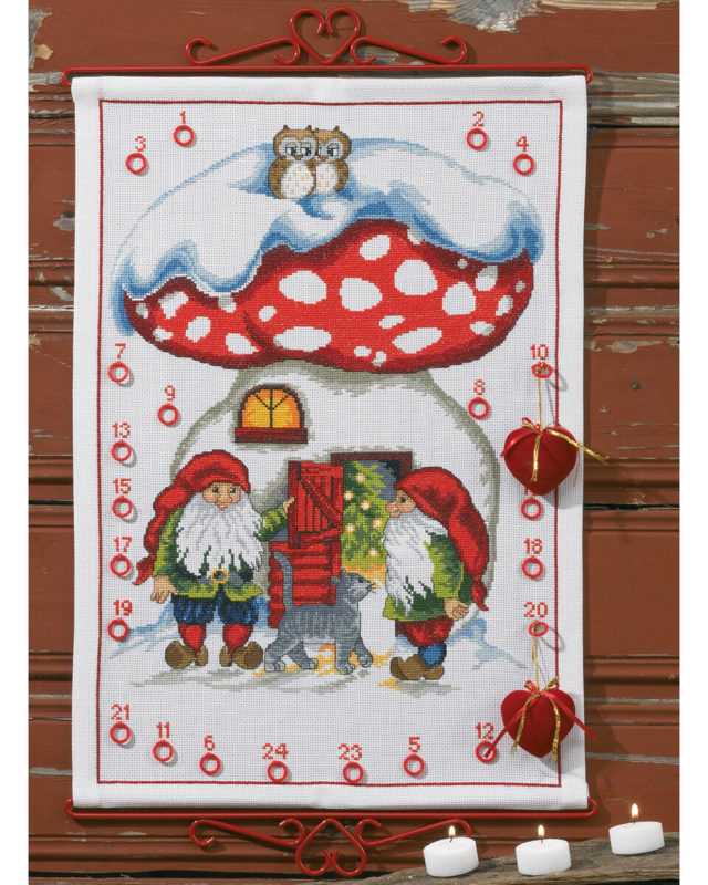 Zestaw do haftu 2 krasnale z kotem 5125/38 38 x 53 cm