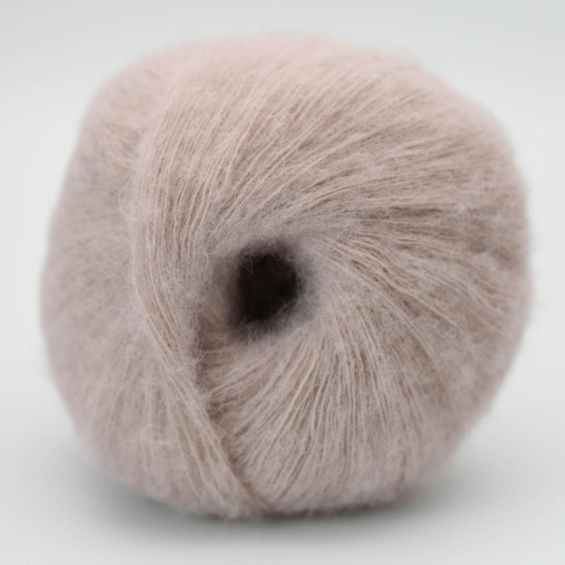 BC Garn Svala 02 Szarobeżowy