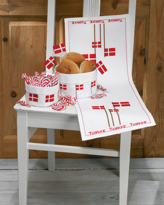 Zestaw do haftu Bieżnik "Gratulacje" DK 25 x 64 cm