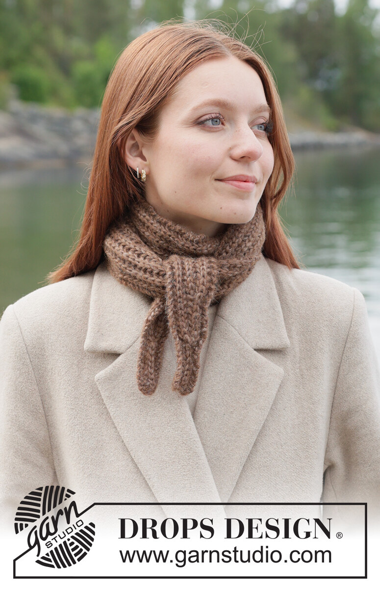 261-54 Walnut Whirl Shawl by DROPS Design