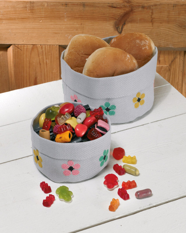 Zestaw do haftu Mały koszyk z kwiatami 13 Ø