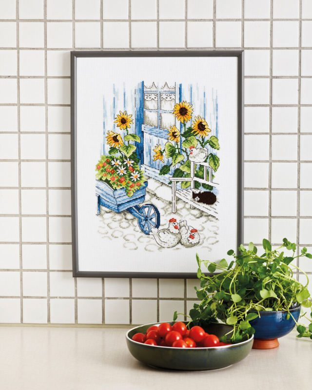 Zestaw do haftu Kury na podwórku R 5701 30 x 40 cm