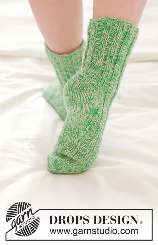 50-25 Speckled Moss Socks by DROPS Design