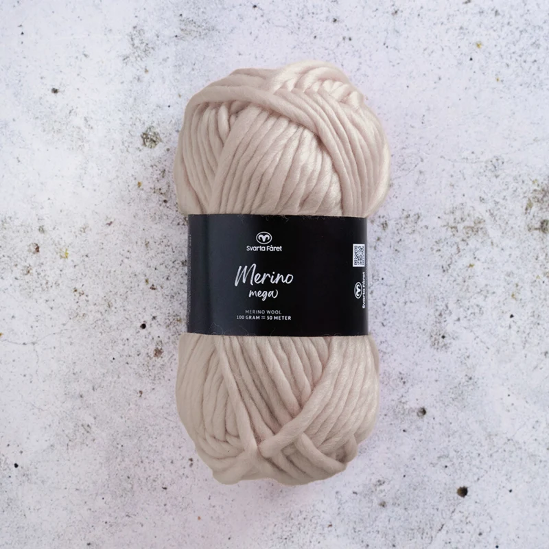 Svarta Fåret Merino Mega 14 Beż soft girl