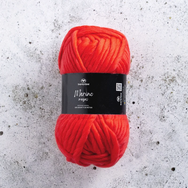 Svarta Fåret Merino Mega 15 Czerwona flaga