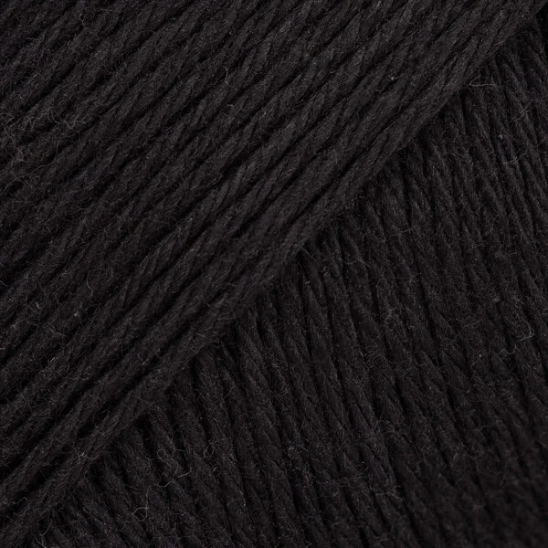 DROPS Magic 02 Czarny (Uni Colour)