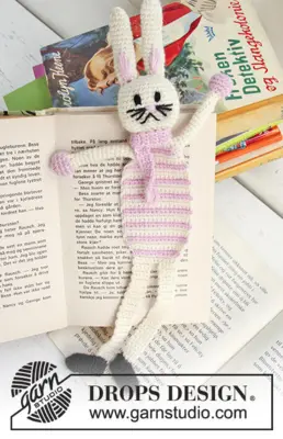 0-633 Bella, the Book Bunny by DROPS Design