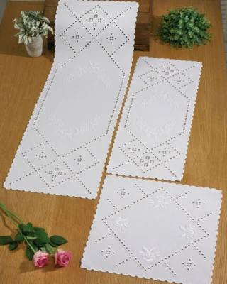 Zestaw do haftu Hardanger z różami 27 x 68 cm