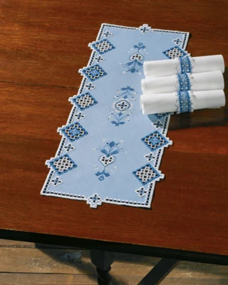 Zestaw do haftu Hardanger w niebieskim 29 x 67 cm