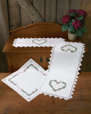 Zestaw do haftu Hardanger z zimowymi jagodami 40x95 cm